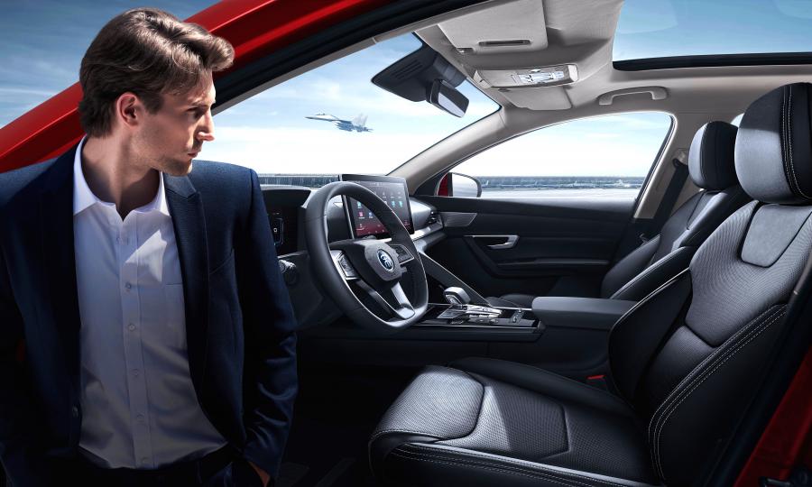 Интерьер BYD Song Pro DM (SA2) 2019 года  (фото 8 из 25)